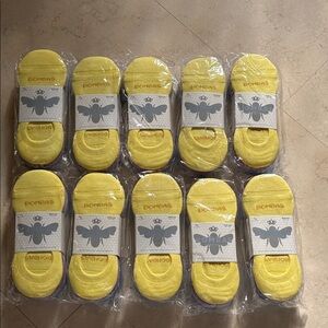10 4 packs of no show Bombas socks 40 pairs total.